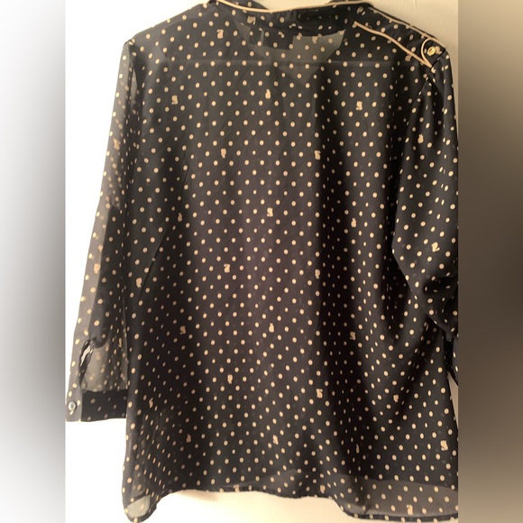 Button up blouse - Picture 3 of 3